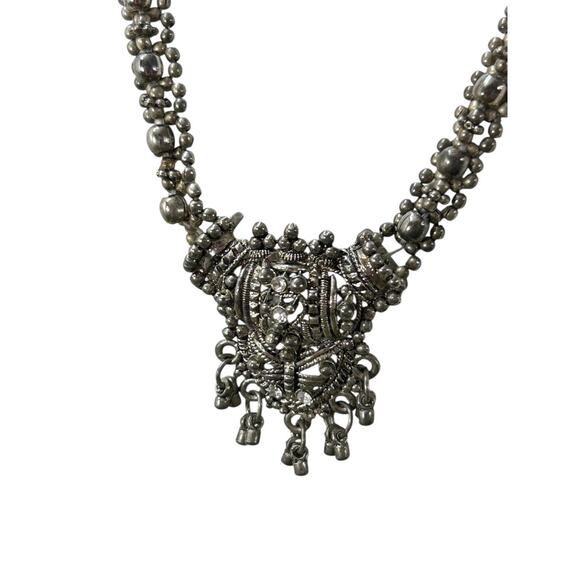 Unbranded Jewelry - Slide Adjustable Overhead Silvertone Necklace Intricate Beading